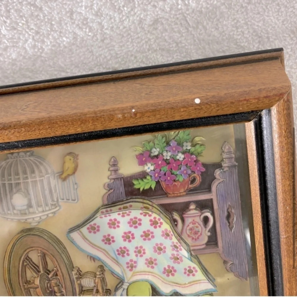 Vintage Teri-Tots Spinning Wheel Paper Tole 3D Art - Picture 4 of 8